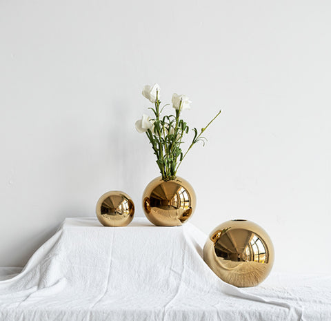 Simple Light Luxury Minimalist Electroplating Ball Ceramic Table Vase Designer Flower Decoration Gold Ceramic Vase